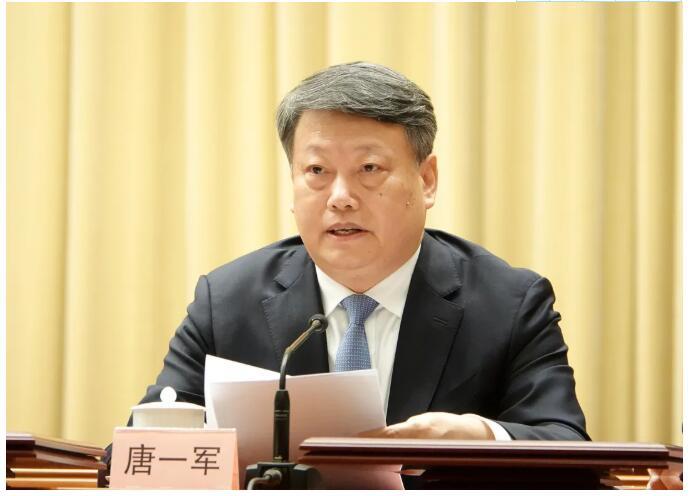 唐一军在第十次全国律师代表大会开幕式上强调 深入学习贯彻习近平法治思想 奋力推动律师事业高质量发展